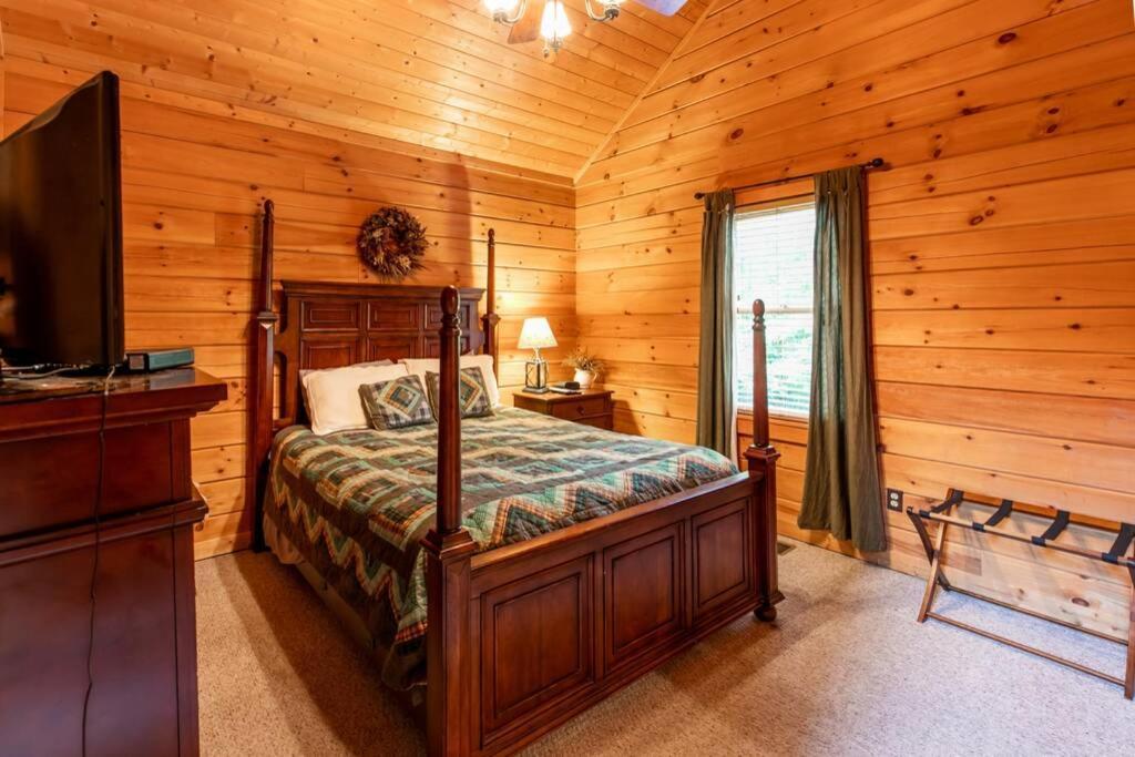Nice View Fireplace, Hot Tub, Porch Bed, Private Севьервилл Экстерьер фото